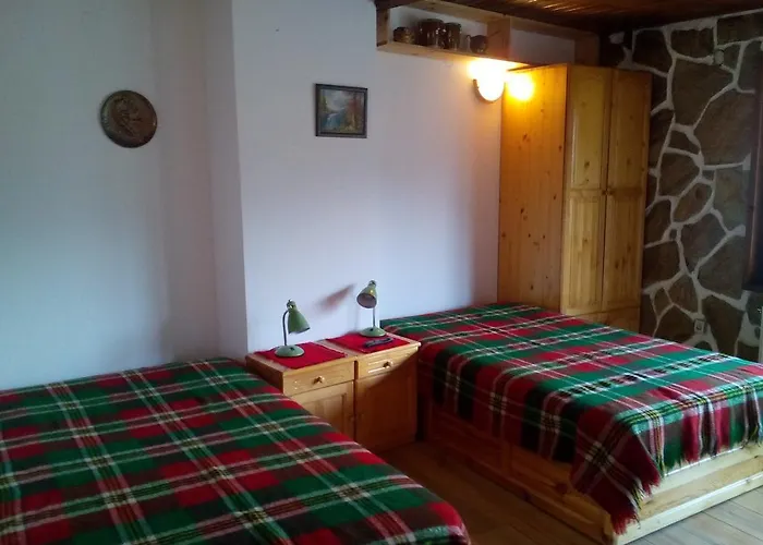 Deny Case de vacanță