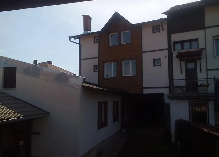 Deny Case de vacanță Dobriniște